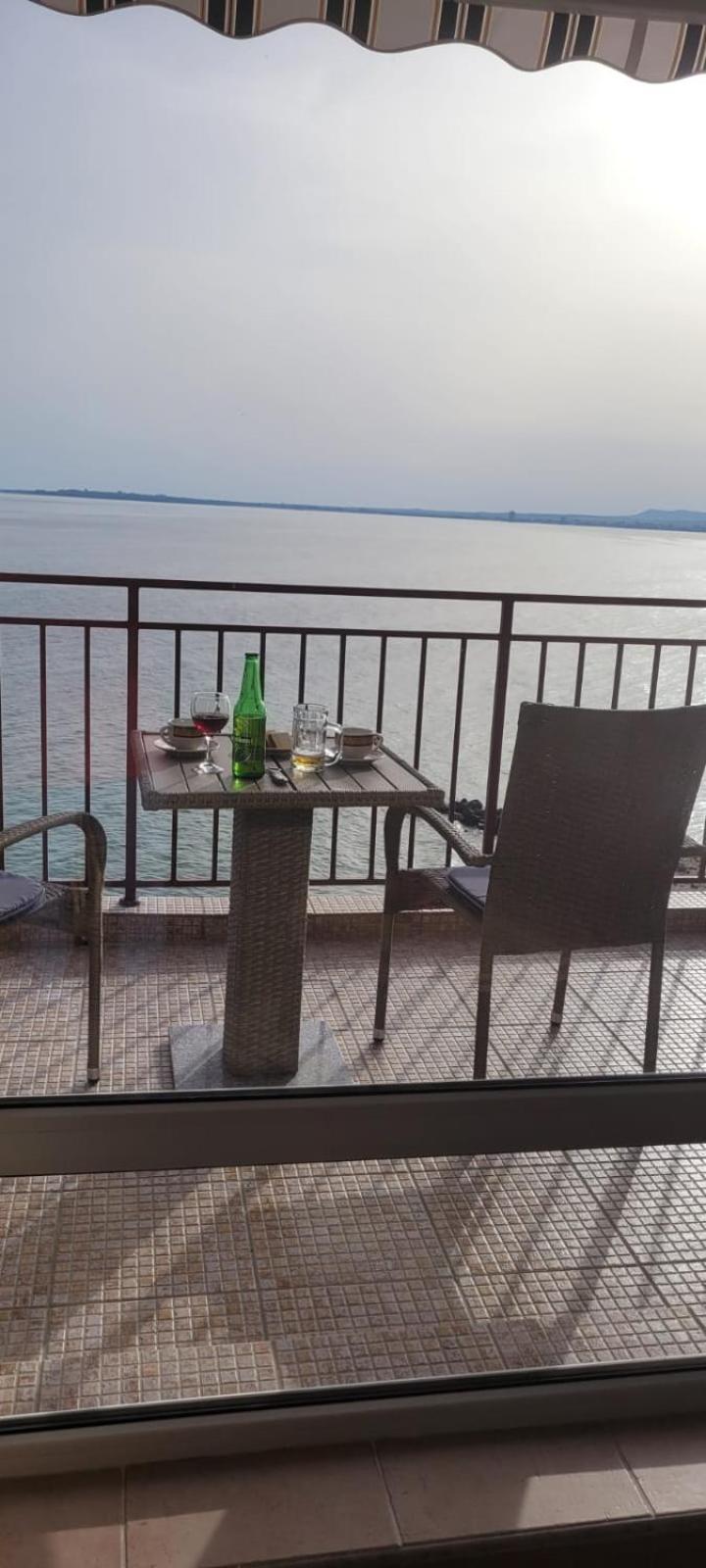 Panorama Marina Fort Beach - Premium Apartments Sea Viev سفيتي فلاس المظهر الخارجي الصورة