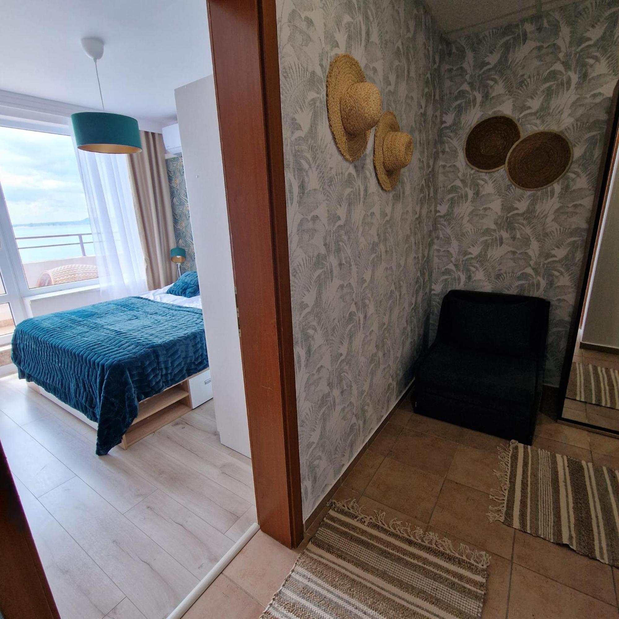 Panorama Marina Fort Beach - Premium Apartments Sea Viev سفيتي فلاس المظهر الخارجي الصورة