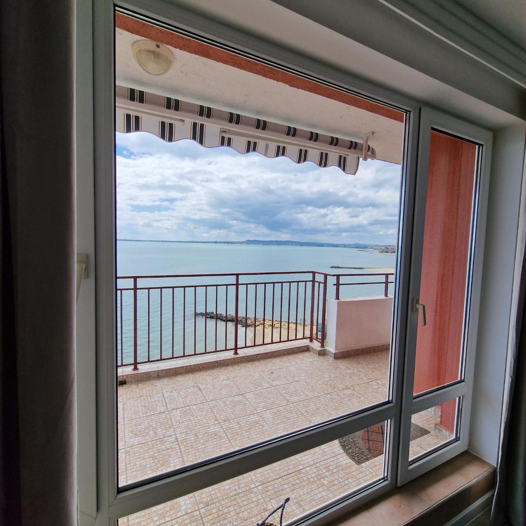 Panorama Marina Fort Beach - Premium Apartments Sea Viev سفيتي فلاس المظهر الخارجي الصورة