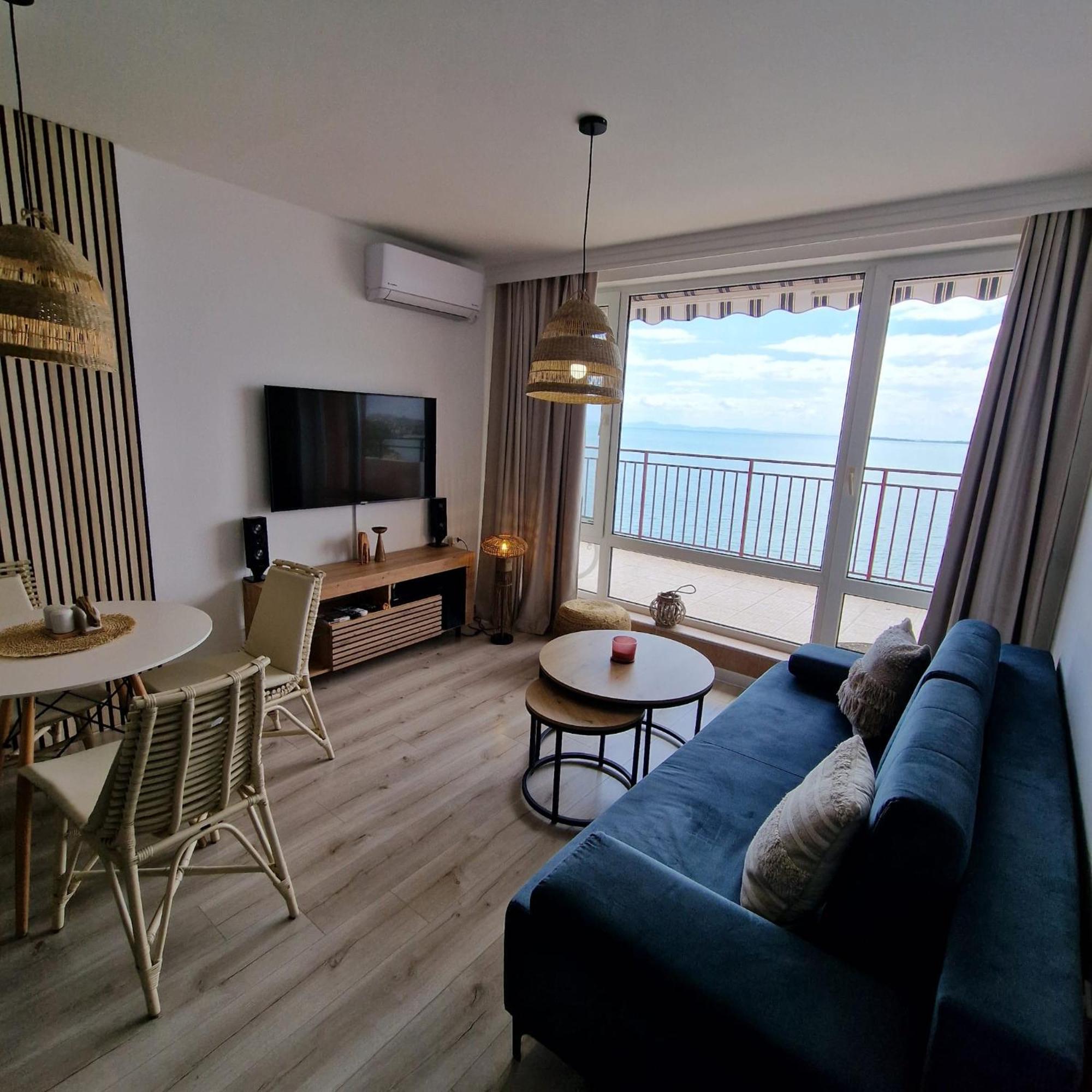 Panorama Marina Fort Beach - Premium Apartments Sea Viev سفيتي فلاس المظهر الخارجي الصورة