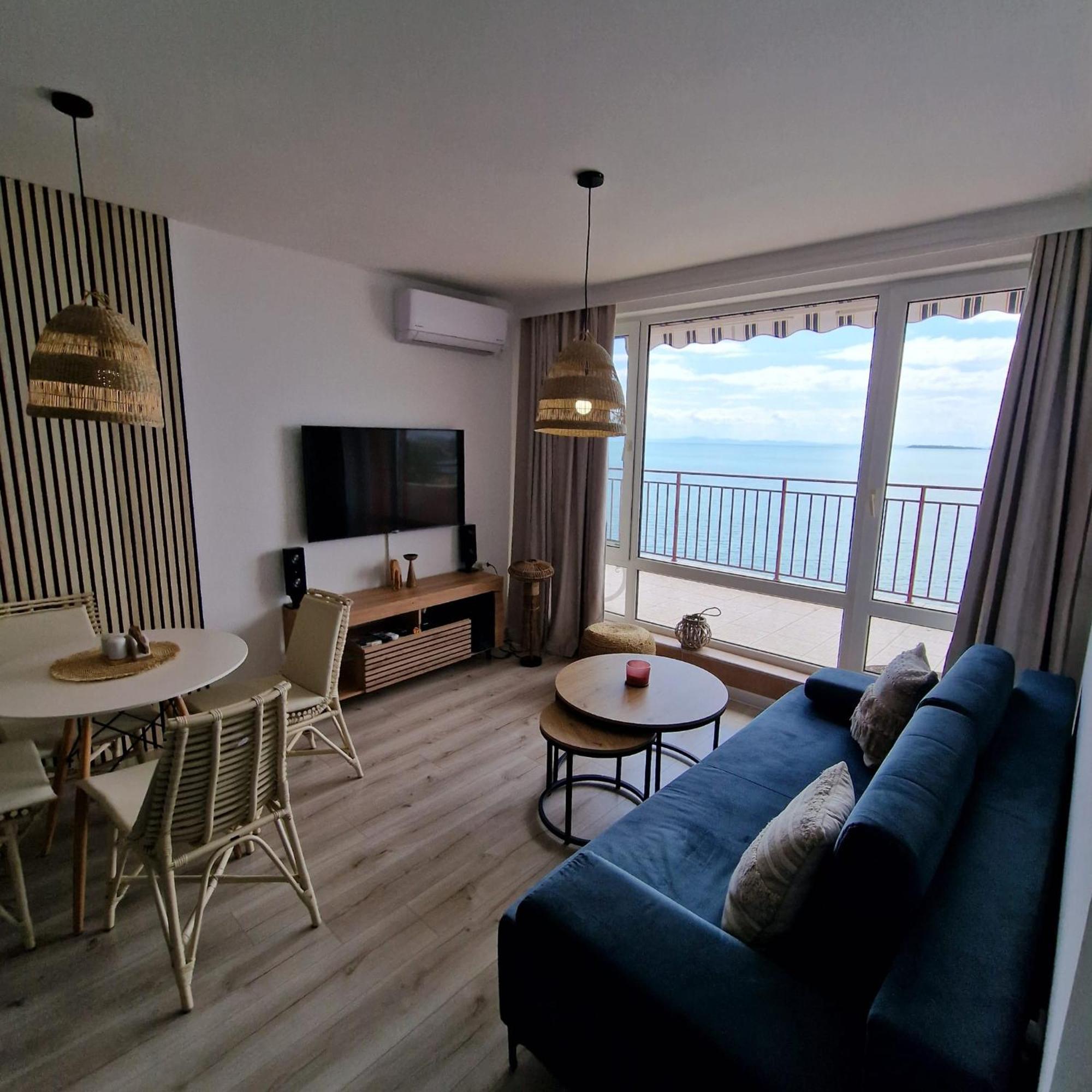 Panorama Marina Fort Beach - Premium Apartments Sea Viev سفيتي فلاس المظهر الخارجي الصورة