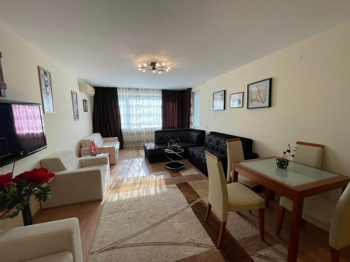Panorama Marina Fort Beach - Premium Apartments Sea Viev سفيتي فلاس الغرفة الصورة