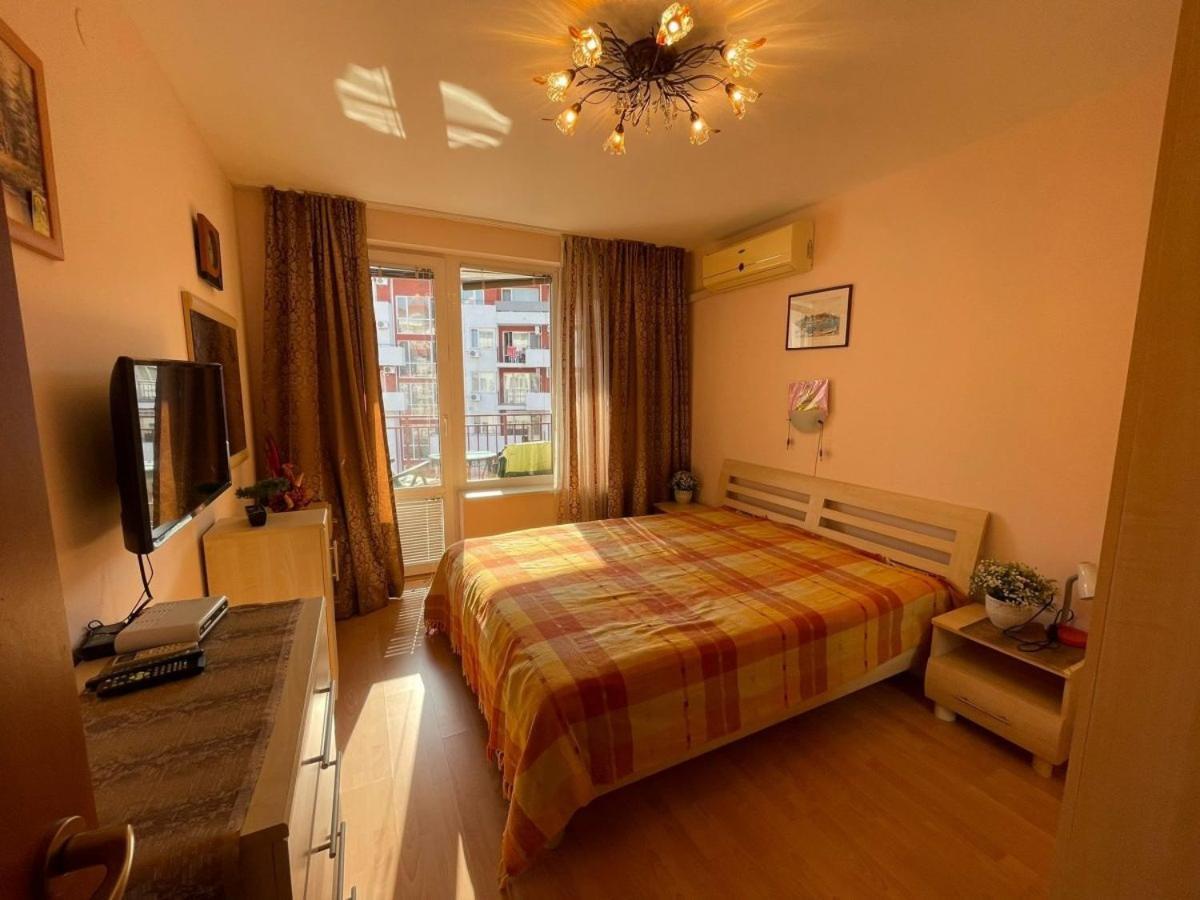 Panorama Marina Fort Beach - Premium Apartments Sea Viev سفيتي فلاس الغرفة الصورة